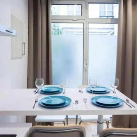 Cmg De Ville - Manteaux Appartamento Parigi